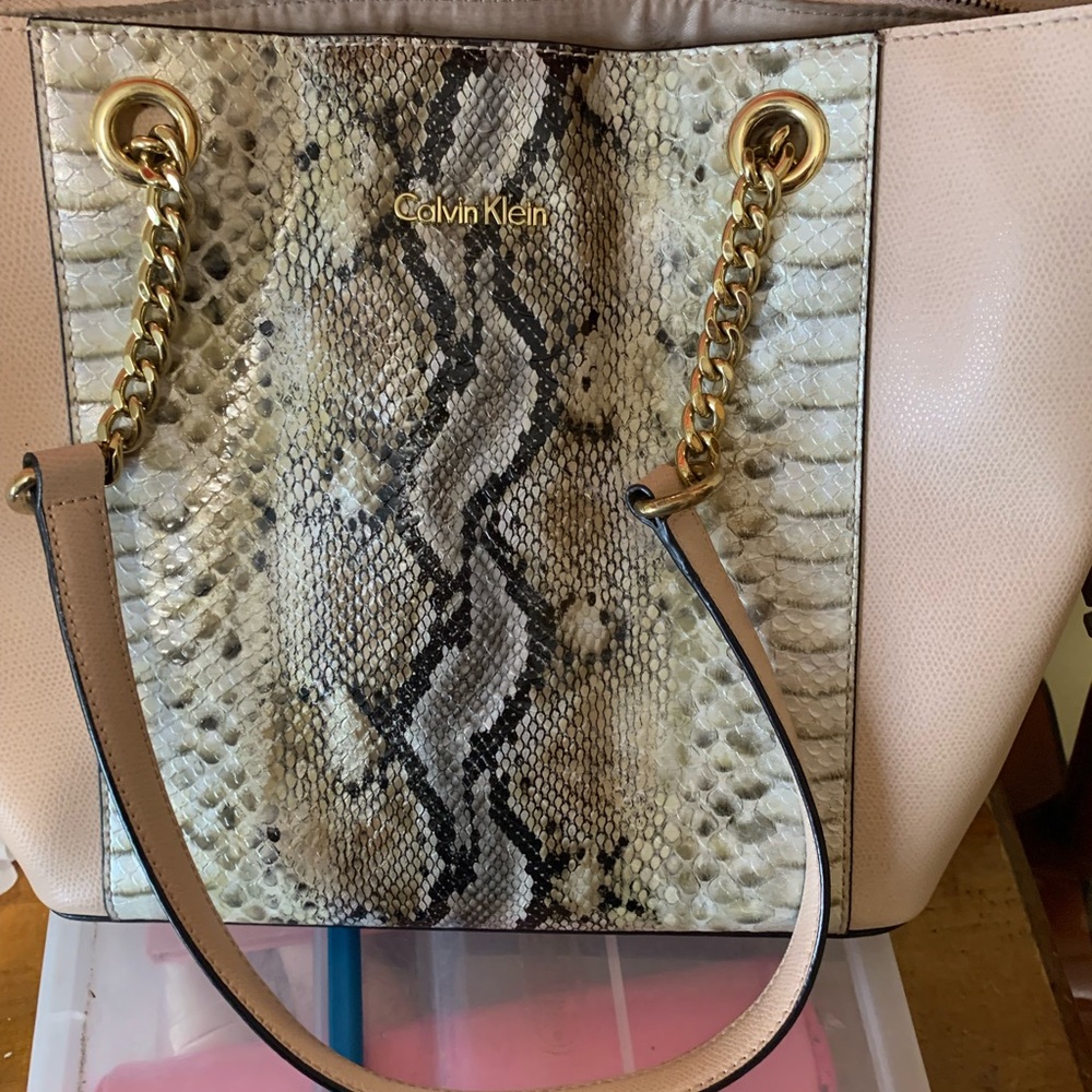 Calvin Klein blush tote